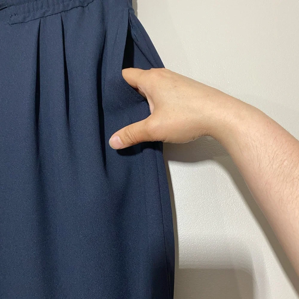- NWOT Zara light weight Crop  pants size xl
